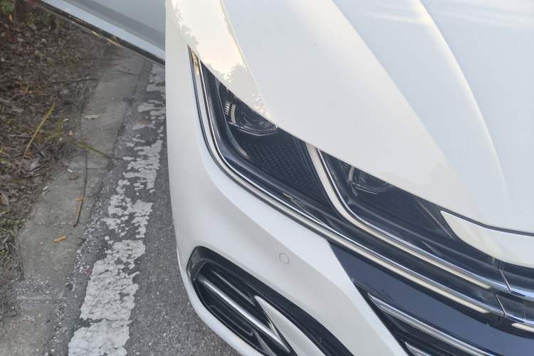 Used Volkswagen FAW-Volkswagen CC 2021 380TSI Striking Edition Right Front Headlight