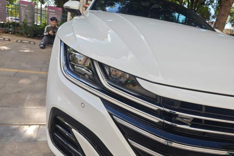 Used Volkswagen FAW-Volkswagen CC 2021 330TSI Ignite Edition Right Front Headlight