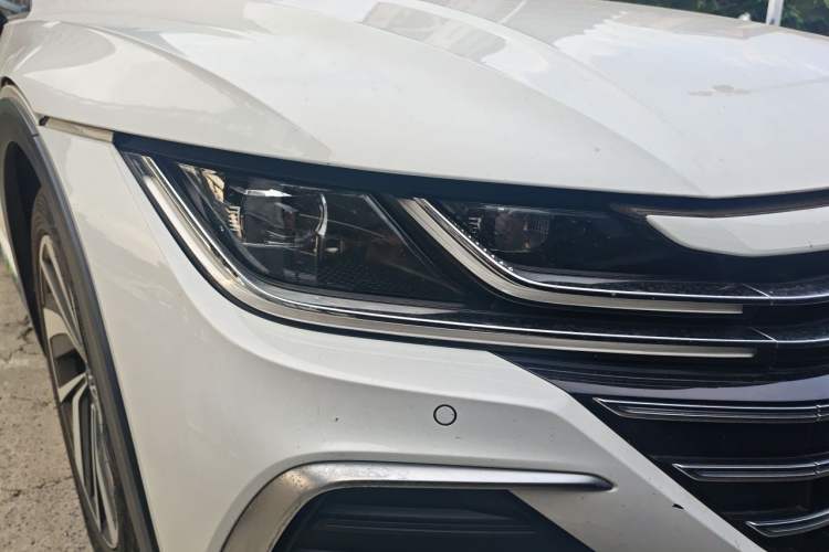 Used Volkswagen FAW-Volkswagen CC 2021 Estate Car 330TSI Hunter Vision Edition Right Front Headlight