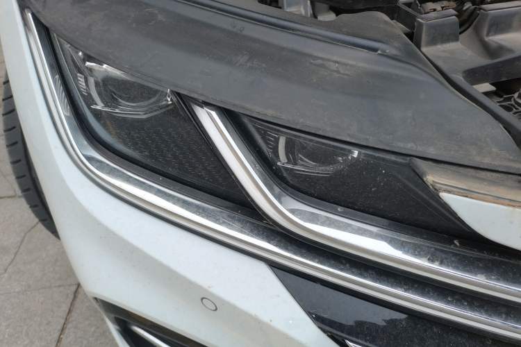 Used Volkswagen FAW-Volkswagen CC 2021 380TSI Striking Edition Right Front Headlight
