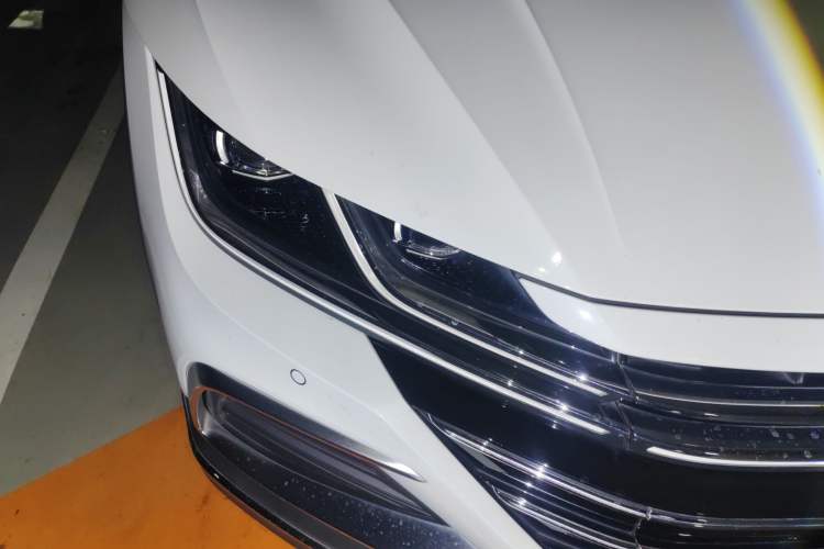 Used Volkswagen FAW-Volkswagen CC 2021 Estate Car 380TSI Vizion Edition Right Front Headlight