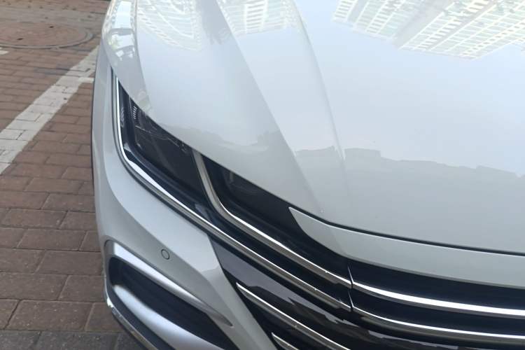 Used Volkswagen FAW-Volkswagen CC 2021 Estate Car 380TSI Vizion Edition Right Front Headlight