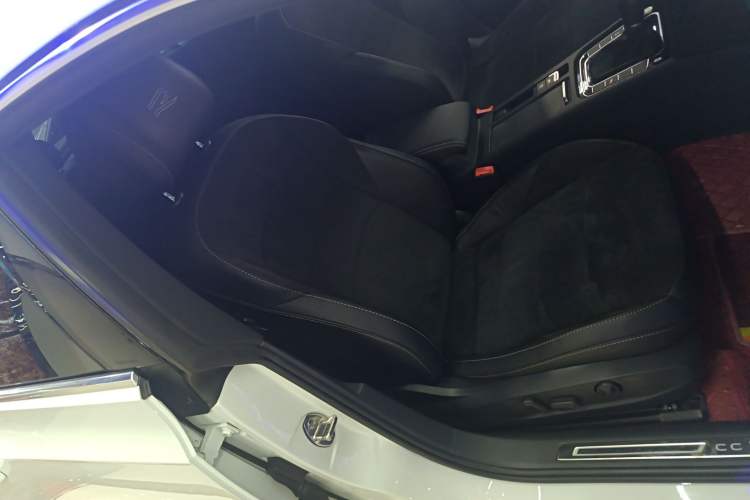 Used Volkswagen FAW-Volkswagen CC 2021 330TSI Ignite Edition Right Front Seat