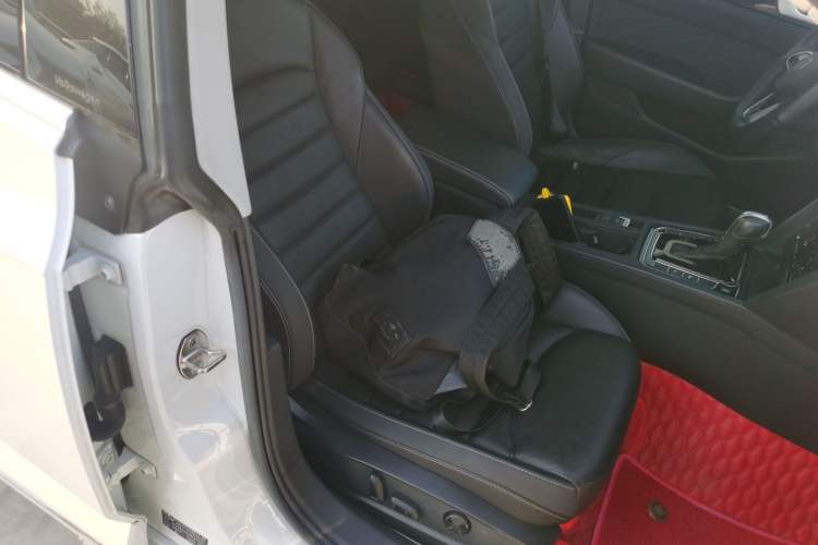 Used Volkswagen FAW-Volkswagen CC 2021 380TSI Striking Edition Right Front Seat