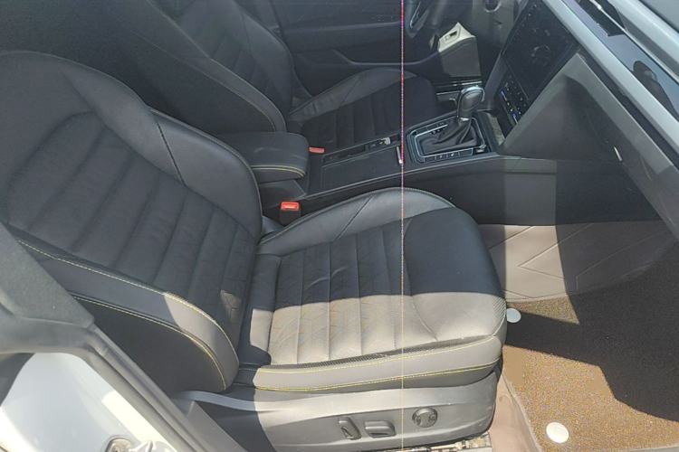 Used Volkswagen FAW-Volkswagen CC 2021 380TSI Striking Edition Right Front Seat