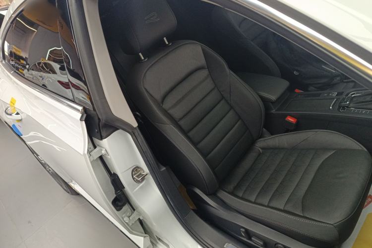 Used Volkswagen FAW-Volkswagen CC 2021 380TSI Striking Edition Right Front Seat