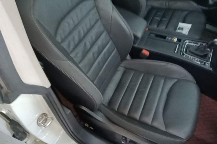 Used Volkswagen FAW-Volkswagen CC 2021 380TSI Striking Edition Right Front Seat