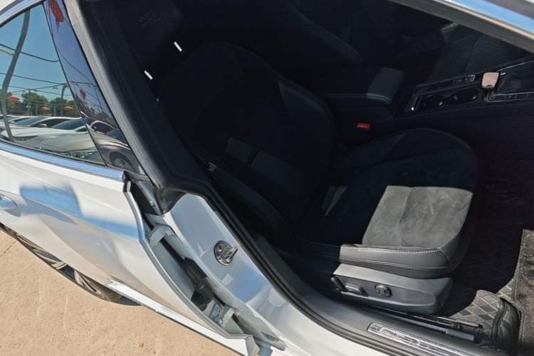 Used Volkswagen FAW-Volkswagen CC 2021 330TSI Ignite Edition Right Front Seat