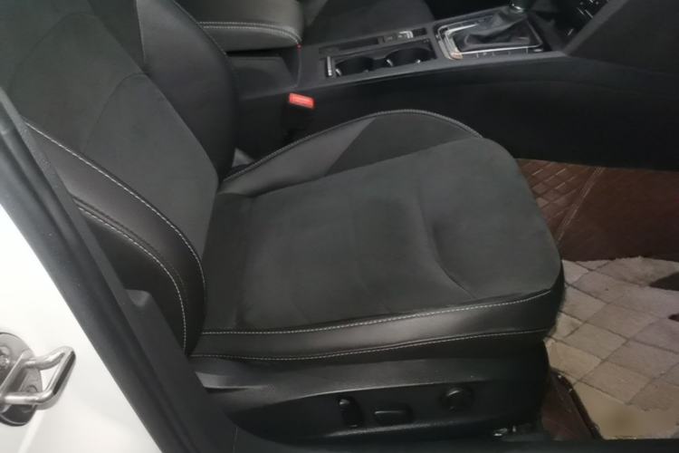 Used Volkswagen FAW-Volkswagen CC 2021 330TSI Ignite Edition Right Front Seat