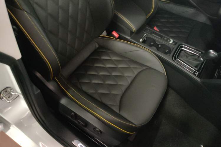 Used Volkswagen FAW-Volkswagen CC 2021 380TSI Brilliant Edition Right Front Seat