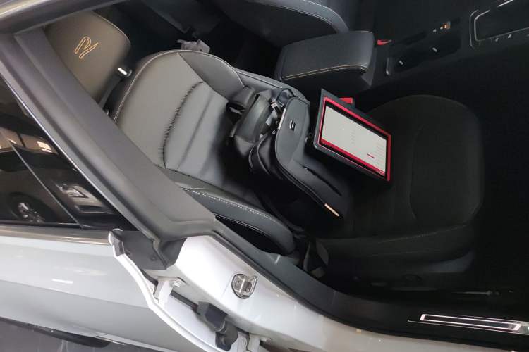 Used Volkswagen FAW-Volkswagen CC 2021 380TSI Striking Edition Right Front Seat