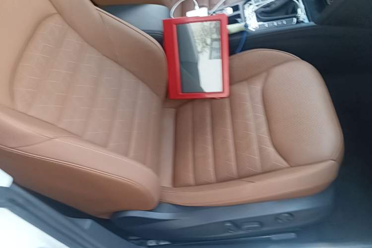 Used Volkswagen FAW-Volkswagen CC 2021 Estate Car 380TSI Vizion Edition Right Front Seat