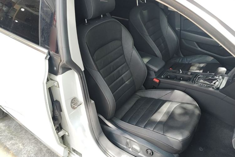 Used Volkswagen FAW-Volkswagen CC 2021 380TSI Striking Edition Right Front Seat