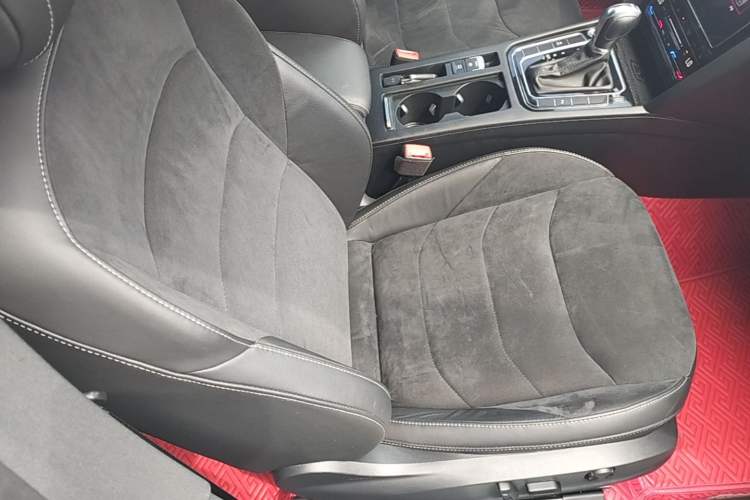 Used Volkswagen FAW-Volkswagen CC 2021 330TSI Ignite Edition Right Front Seat