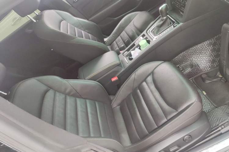 Used Volkswagen FAW-Volkswagen CC 2021 380TSI Striking Edition Right Front Seat