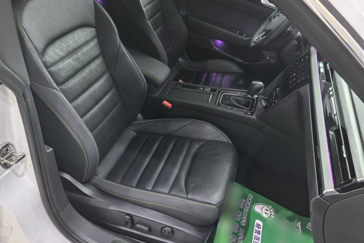 Used Volkswagen FAW-Volkswagen CC 2021 380TSI Striking Edition Right Front Seat