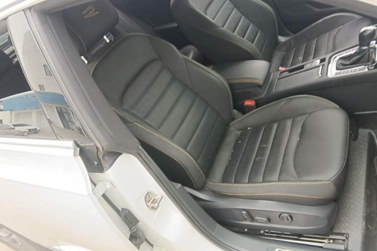 Used Volkswagen FAW-Volkswagen CC 2021 380TSI Striking Edition Right Front Seat
