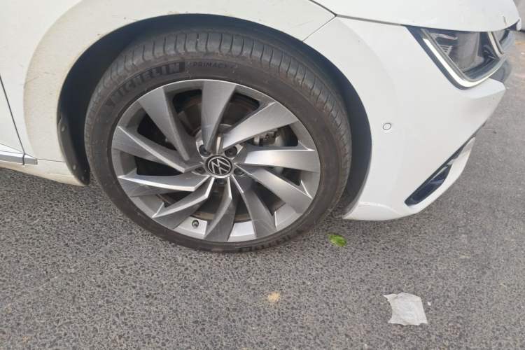 Used Volkswagen FAW-Volkswagen CC 2021 380TSI Striking Edition Right Front Wheel Hub