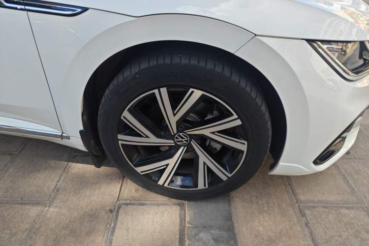 Used Volkswagen FAW-Volkswagen CC 2021 330TSI Ignite Edition Right Front Wheel Hub