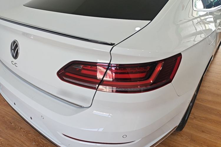 Used Volkswagen FAW-Volkswagen CC 2021 380TSI Striking Edition Right Rear Taillight