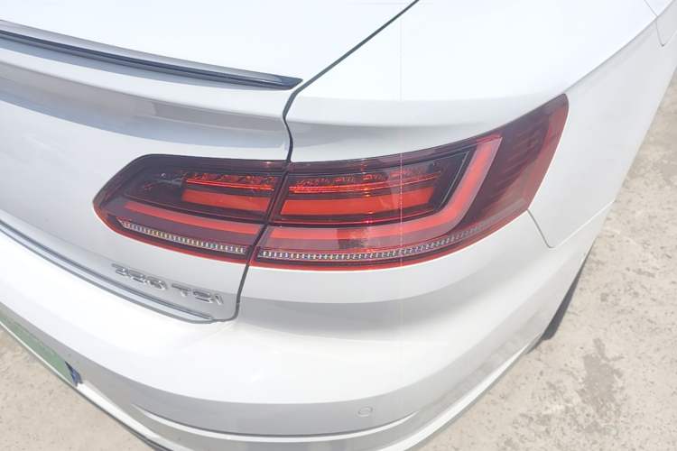 Used Volkswagen FAW-Volkswagen CC 2021 380TSI Striking Edition Right Rear Taillight