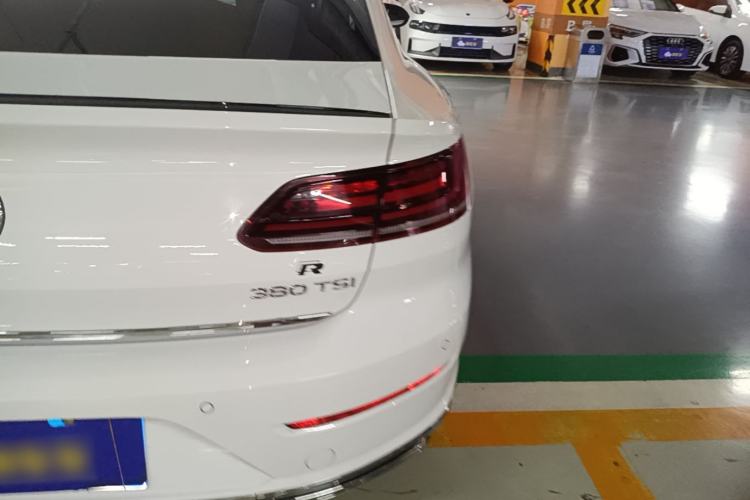 Used Volkswagen FAW-Volkswagen CC 2021 380TSI Striking Edition Right Rear Taillight
