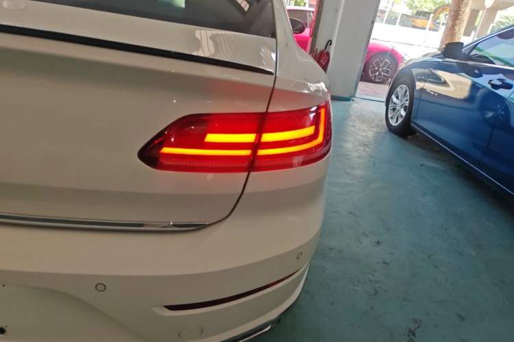 Used Volkswagen FAW-Volkswagen CC 2021 330TSI Ignite Edition Right Rear Taillight