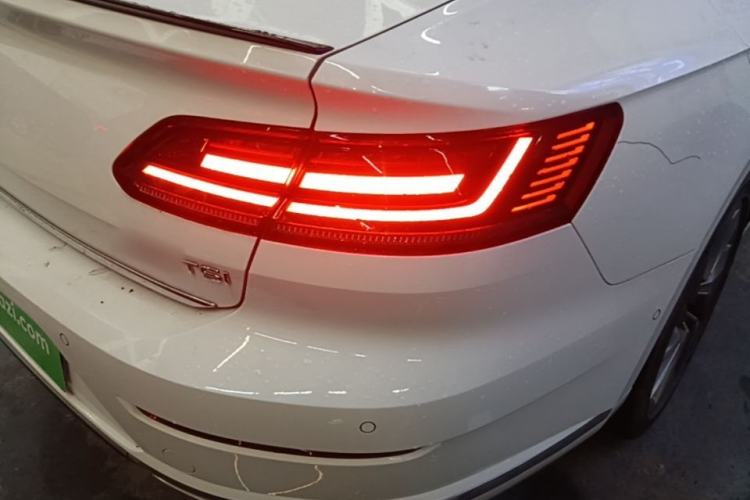 Used Volkswagen FAW-Volkswagen CC 2021 380TSI Striking Edition Right Rear Taillight
