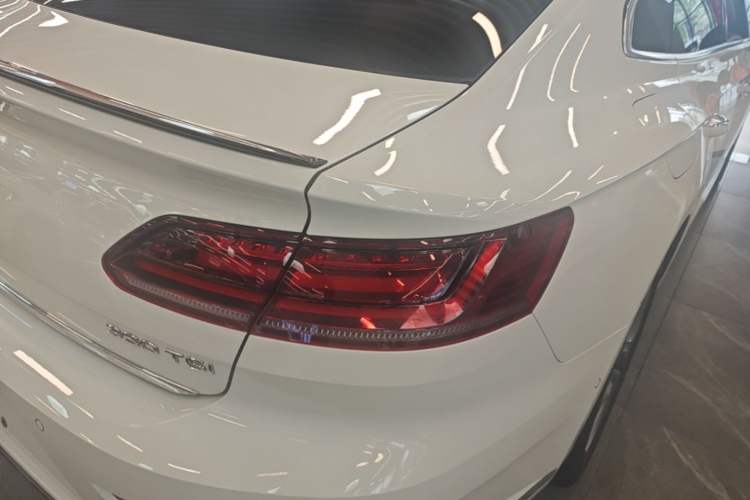 Used Volkswagen FAW-Volkswagen CC 2021 380TSI Striking Edition Right Rear Taillight