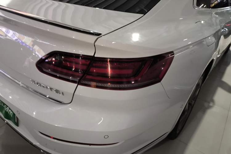 Used Volkswagen FAW-Volkswagen CC 2021 380TSI Striking Edition Right Rear Taillight