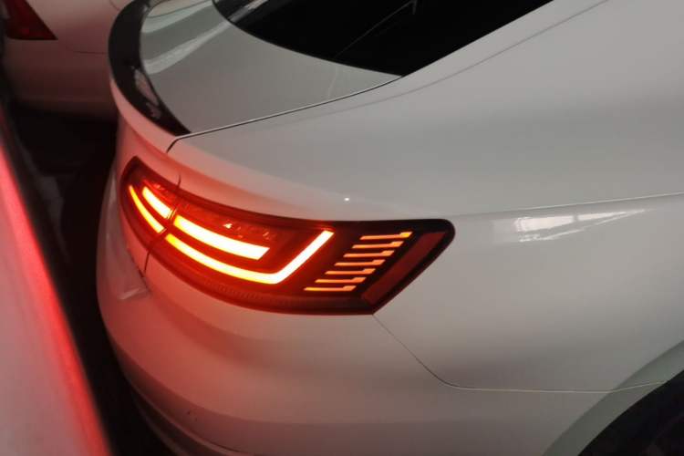 Used Volkswagen FAW-Volkswagen CC 2021 330TSI Ignite Edition Right Rear Taillight