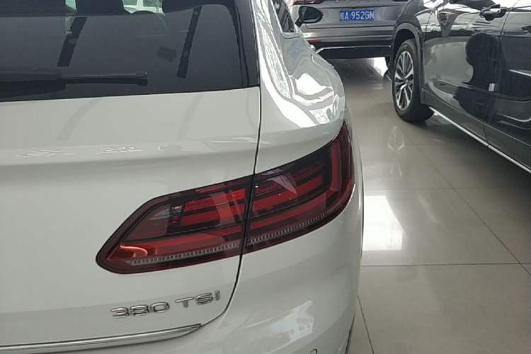 Used Volkswagen FAW-Volkswagen CC 2021 Estate Car 380TSI Vizion Edition Right Rear Taillight