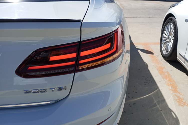 Used Volkswagen FAW-Volkswagen CC 2021 330TSI Ignite Edition Right Rear Taillight