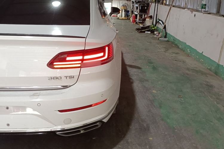 Used Volkswagen FAW-Volkswagen CC 2021 380TSI Striking Edition Right Rear Taillight