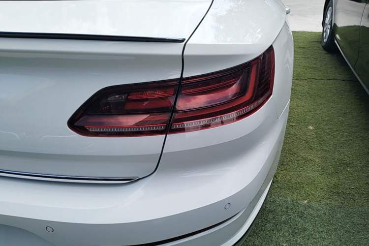 Used Volkswagen FAW-Volkswagen CC 2021 330TSI Ignite Edition Right Rear Taillight