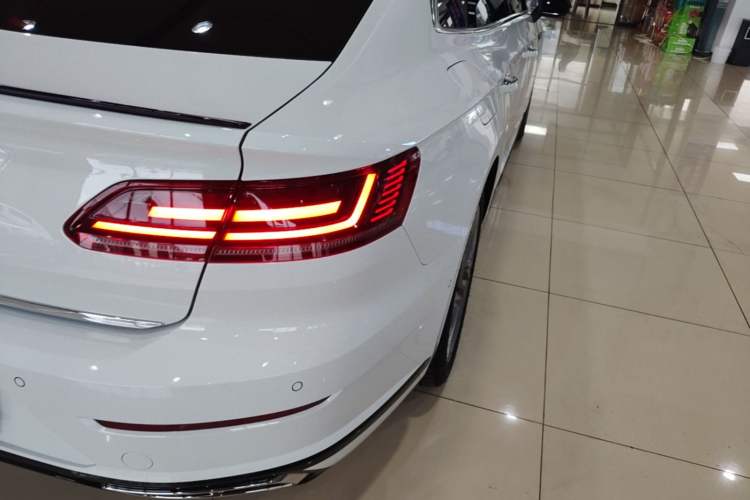 Used Volkswagen FAW-Volkswagen CC 2021 380TSI Striking Edition Right Rear Taillight