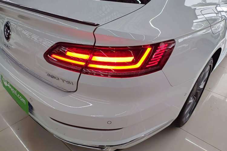 Used Volkswagen FAW-Volkswagen CC 2021 380TSI Striking Edition Right Rear Taillight