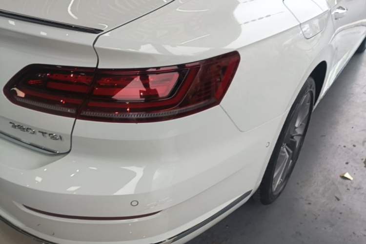 Used Volkswagen FAW-Volkswagen CC 2021 380TSI Striking Edition Right Rear Taillight
