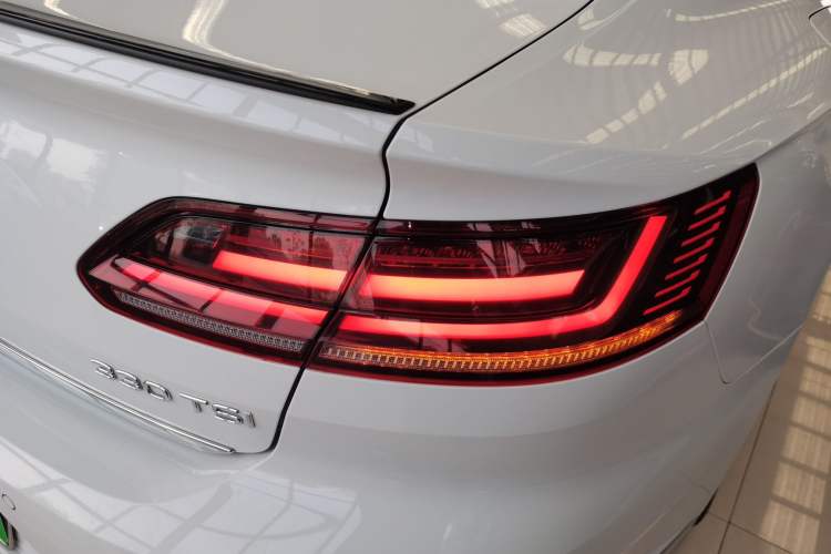 Used Volkswagen FAW-Volkswagen CC 2021 330TSI Ignite Edition Right Rear Taillight