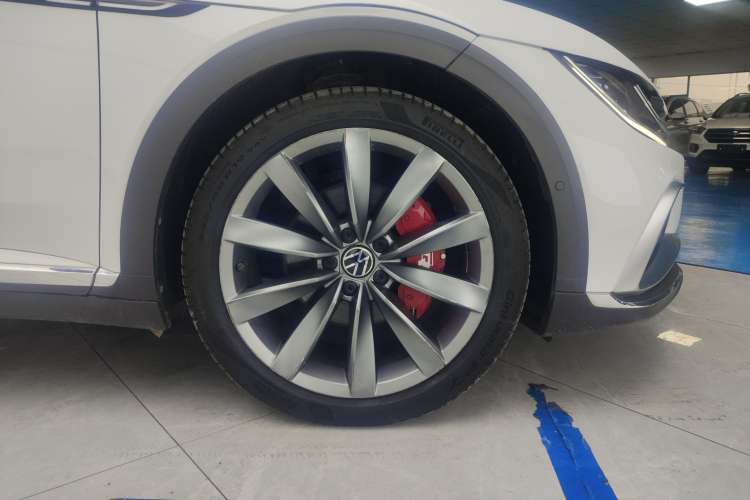 Used Volkswagen FAW-Volkswagen CC 2021 Estate Car 380TSI Vizion Edition Right Rear Wheel Hub