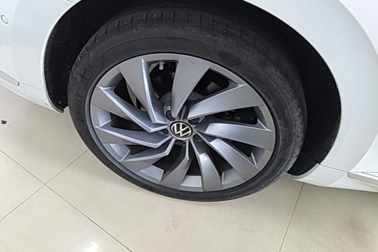 Used Volkswagen FAW-Volkswagen CC 2021 380TSI Brilliant Edition Right Rear Wheel Hub