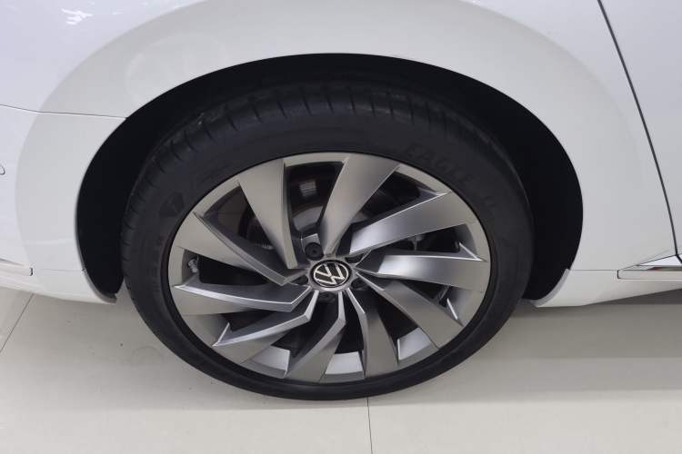 Used Volkswagen FAW-Volkswagen CC 2021 380TSI Striking Edition Right Rear Wheel Hub