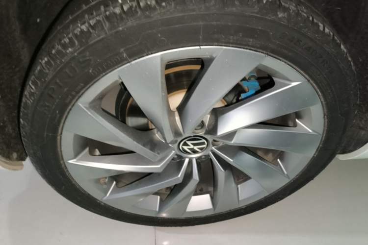 Used Volkswagen FAW-Volkswagen CC 2021 380TSI Striking Edition Right Rear Wheel Hub