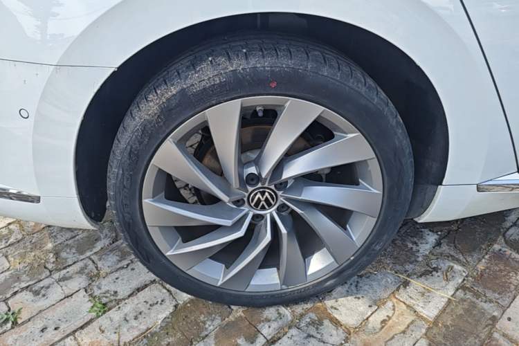 Used Volkswagen FAW-Volkswagen CC 2021 380TSI Striking Edition Right Rear Wheel Hub