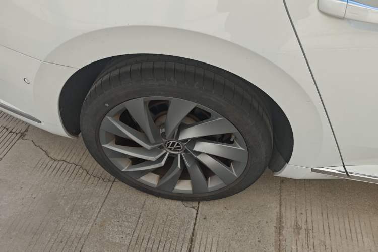 Used Volkswagen FAW-Volkswagen CC 2021 380TSI Striking Edition Right Rear Wheel Hub
