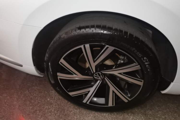 Used Volkswagen FAW-Volkswagen CC 2021 330TSI Ignite Edition Right Rear Wheel Hub