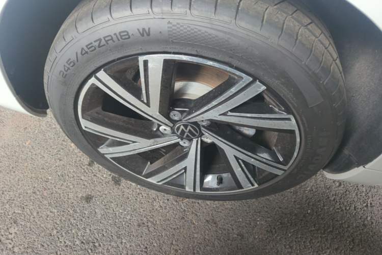 Used Volkswagen FAW-Volkswagen CC 2021 380TSI Striking Edition Right Rear Wheel Hub