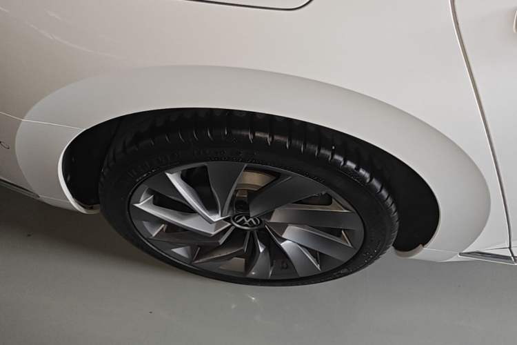 Used Volkswagen FAW-Volkswagen CC 2021 380TSI Brilliant Edition Right Rear Wheel Hub