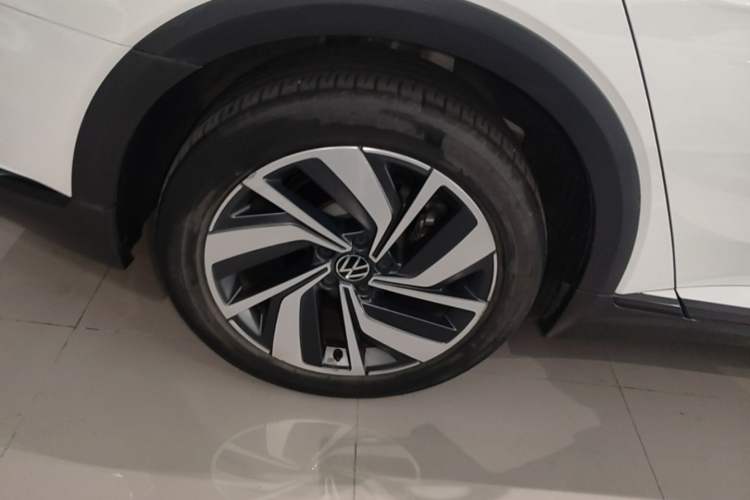 Used Volkswagen FAW-Volkswagen CC 2021 Estate Car 330TSI Hunter Vision Edition Right Rear Wheel Hub