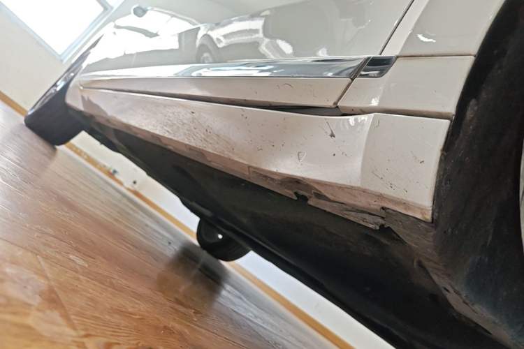 Used Volkswagen FAW-Volkswagen CC 2021 380TSI Striking Edition Right Side Sill